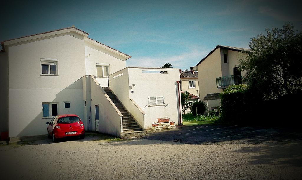 Rooms Hodanic Krk Town Exterior photo